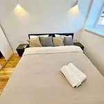White 1 Bd Old Town By Domvia Appartamento
