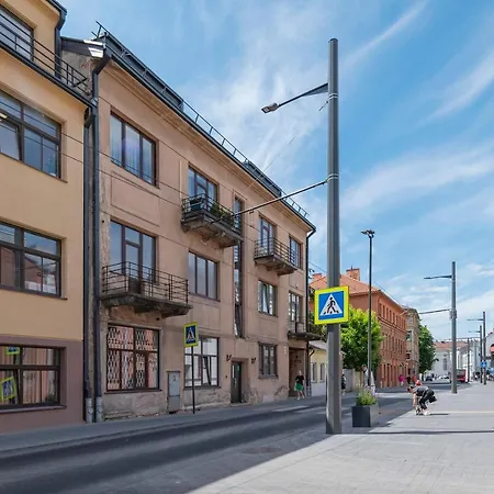 Apartment White 1 Bd Old Town Apartment By Domvia