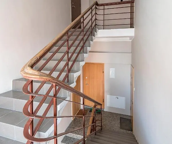 White 1 Bd Old Town Apartment By Domvia